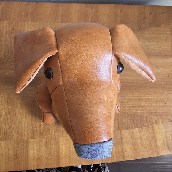 Taylor & Olive Logan Modern Resin/Leather Sitting Dog Door Stopper - Picture 10 of 10